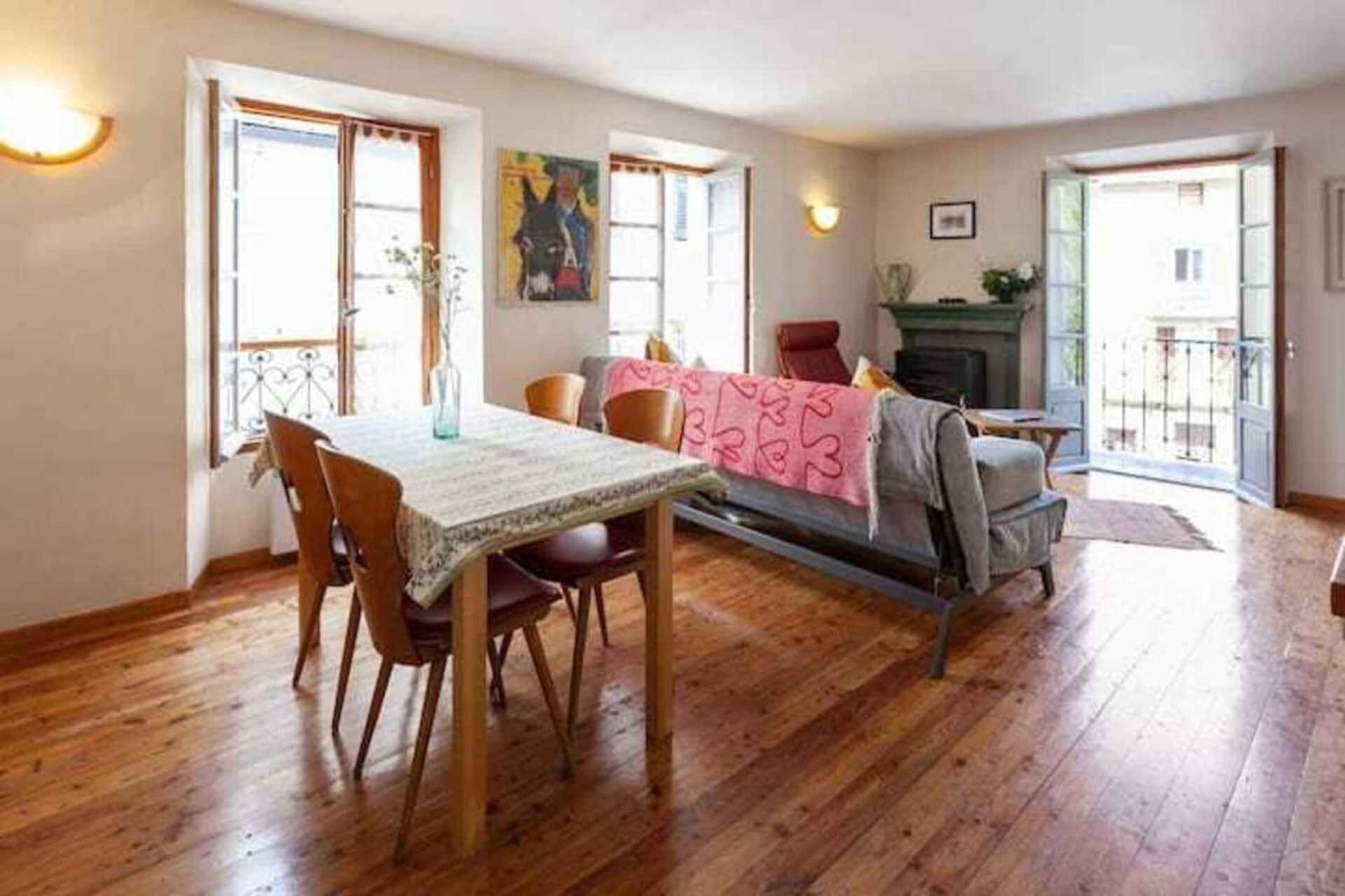 Sunny 1-Bed Apartment In Lovely Mountain Village La Brigue Ngoại thất bức ảnh
