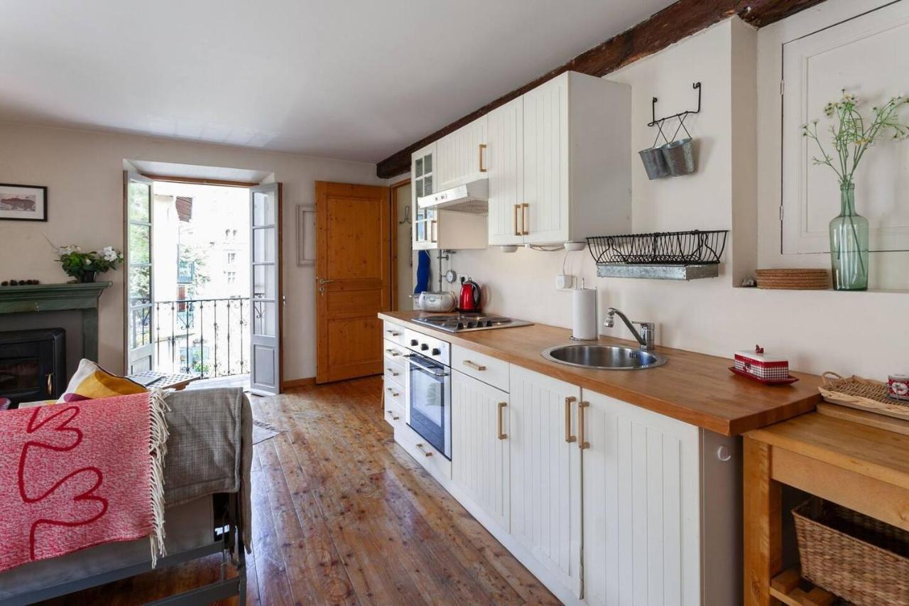 Sunny 1-Bed Apartment In Lovely Mountain Village La Brigue Ngoại thất bức ảnh