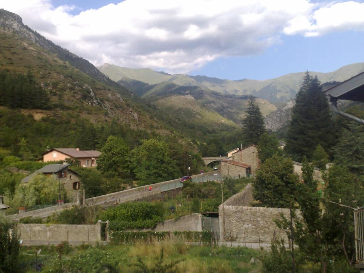 Sunny 1-Bed Apartment In Lovely Mountain Village La Brigue Ngoại thất bức ảnh