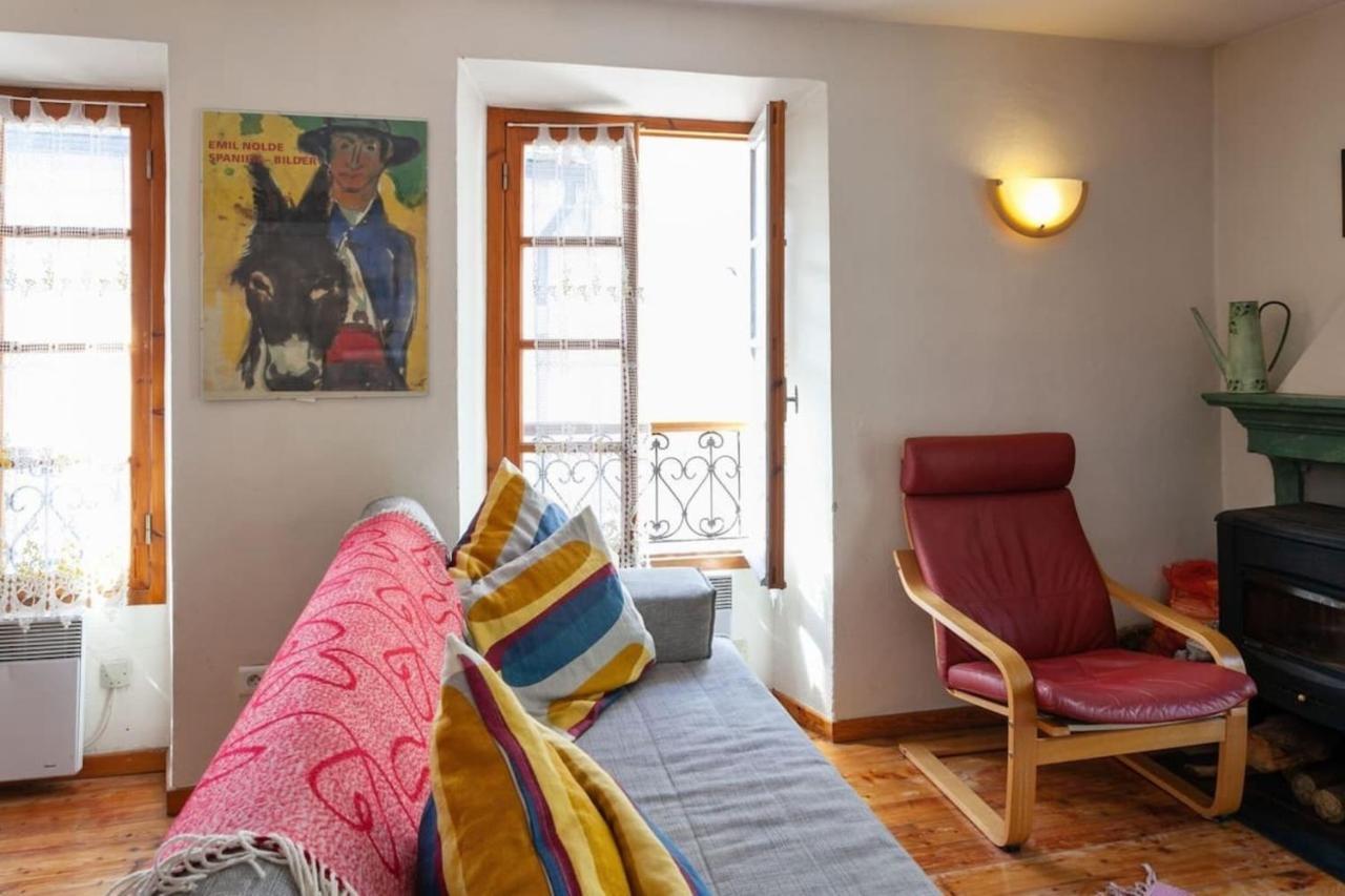 Sunny 1-Bed Apartment In Lovely Mountain Village La Brigue Ngoại thất bức ảnh